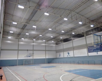 gallery/quadra com refletores